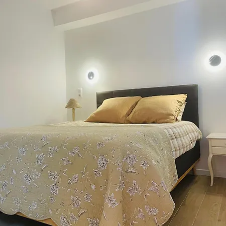 Victorine 4*
